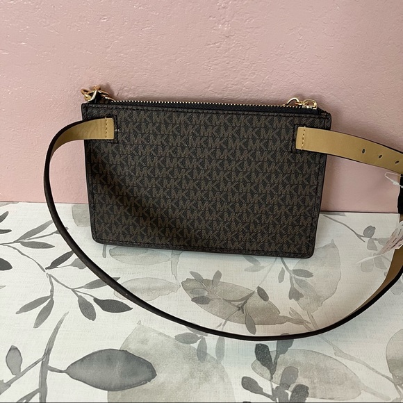 Michael Korrs Brown Belt Bag with Gold Chain XS - Picture 3 of 3